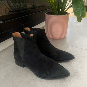 & Other Stories Black Suede Nubuck Leather Chelsea Gored Ankle Boots Mod 38